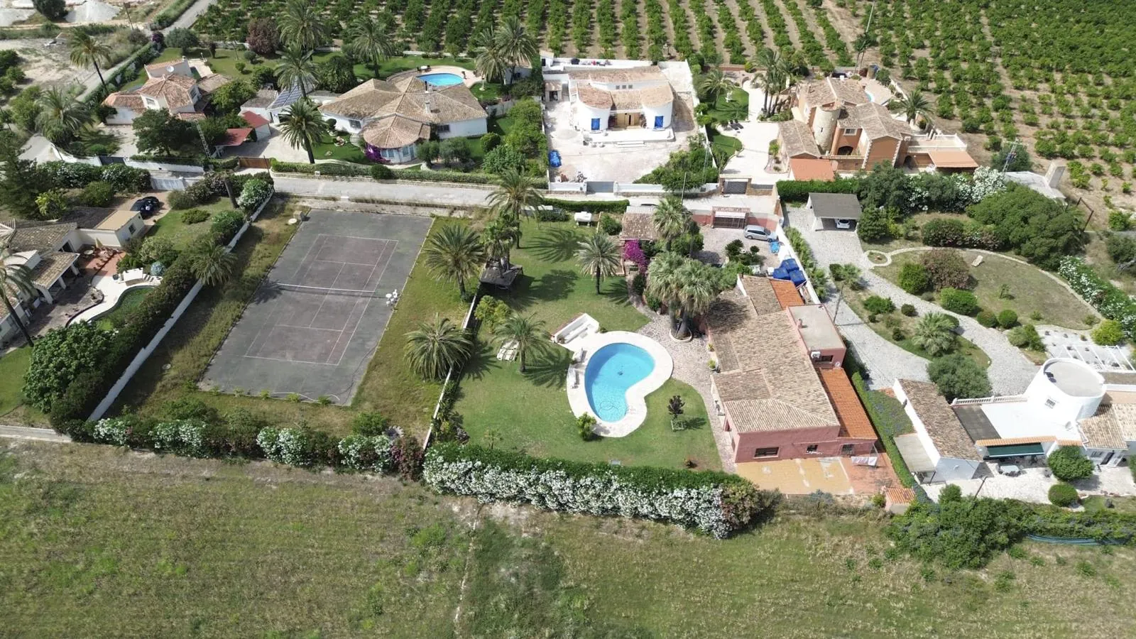 VILLA INDÉPENDANTE AVEC PISCINE TORRECARRALS