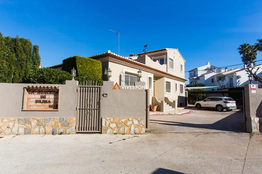 Villa muy soleada a 1,5 km del centro de Dénia