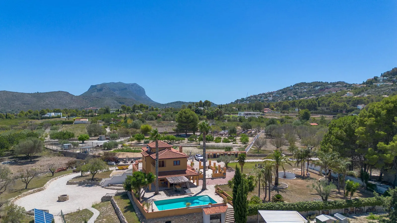 Venta. Chalet/Villa en Pedreguer