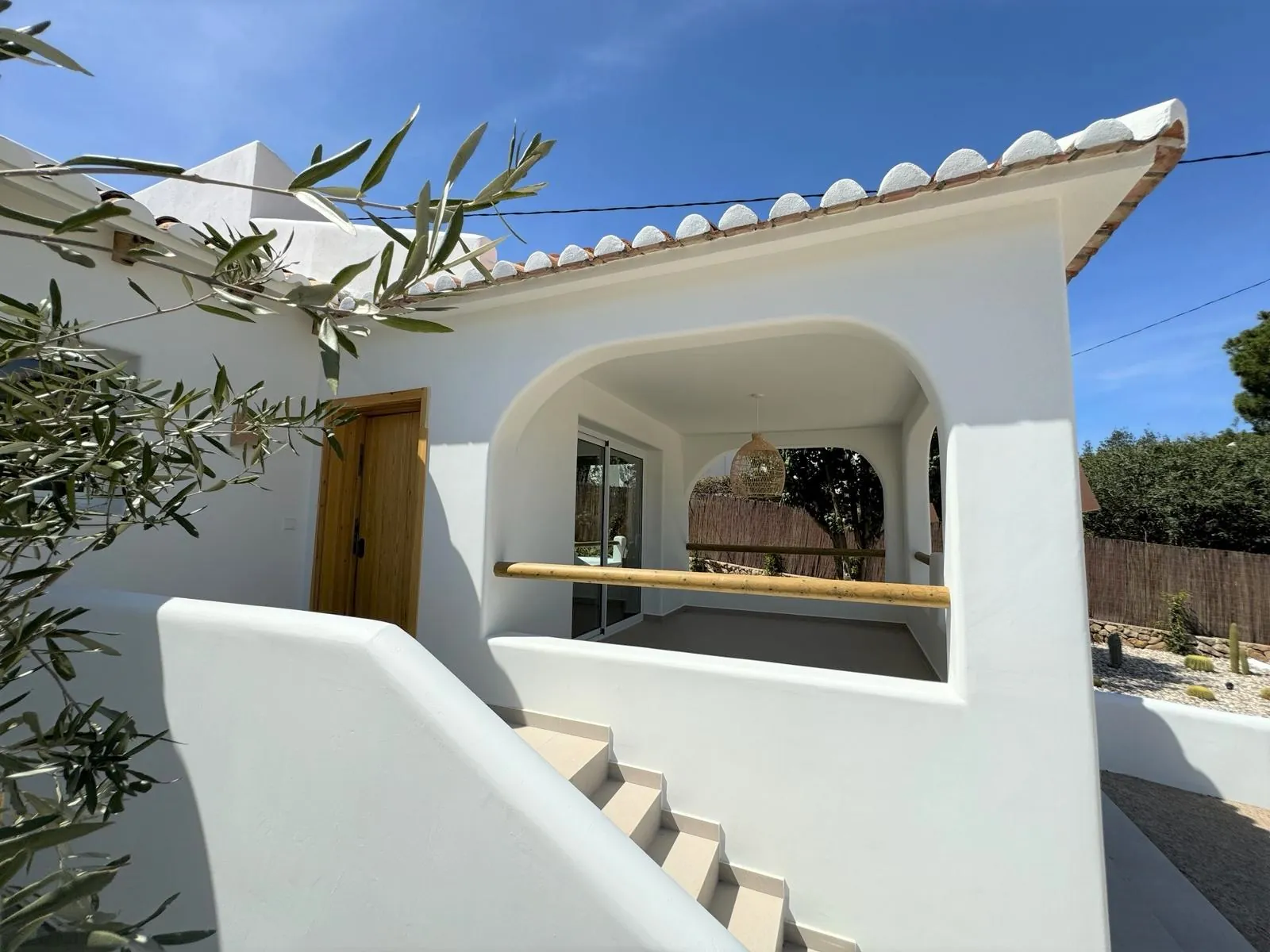 Villa con apartamento independiente, reforma integral, a 1,5 km de la Marineta Cassiana, Dénia