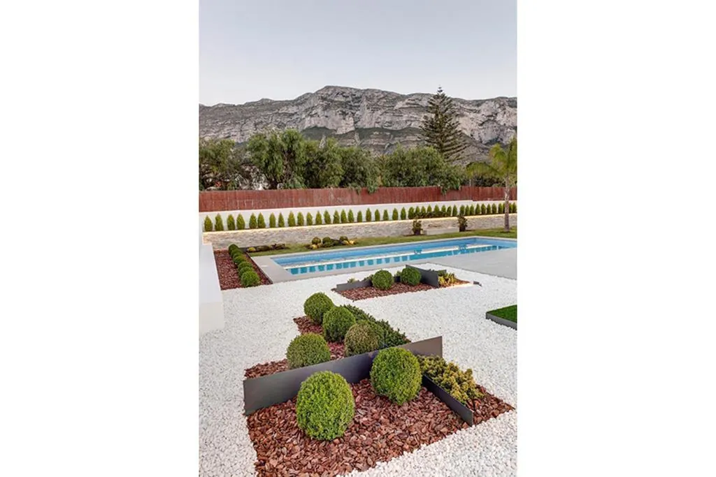 Villa moderna construida por Vives Pons en Dénia