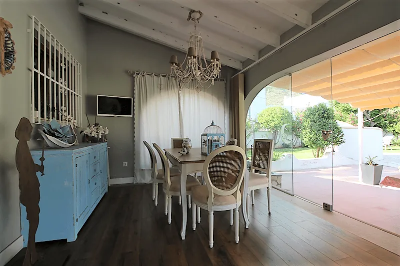 Villa con mucho estilo y vistas al Montgó, Dénia