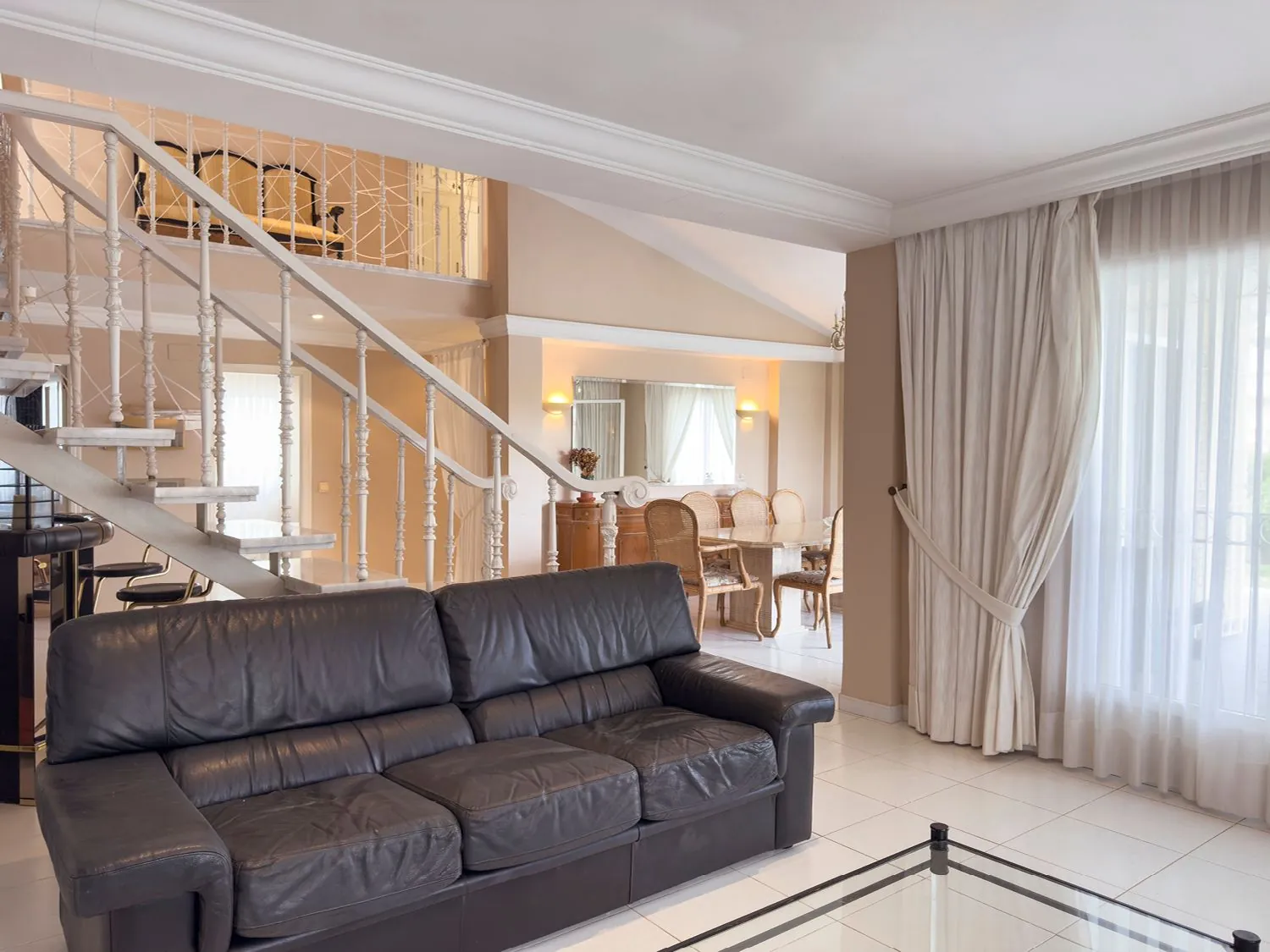 Fantástico chalet unifamiliar con piscina privada y amplias terrazas en Denia