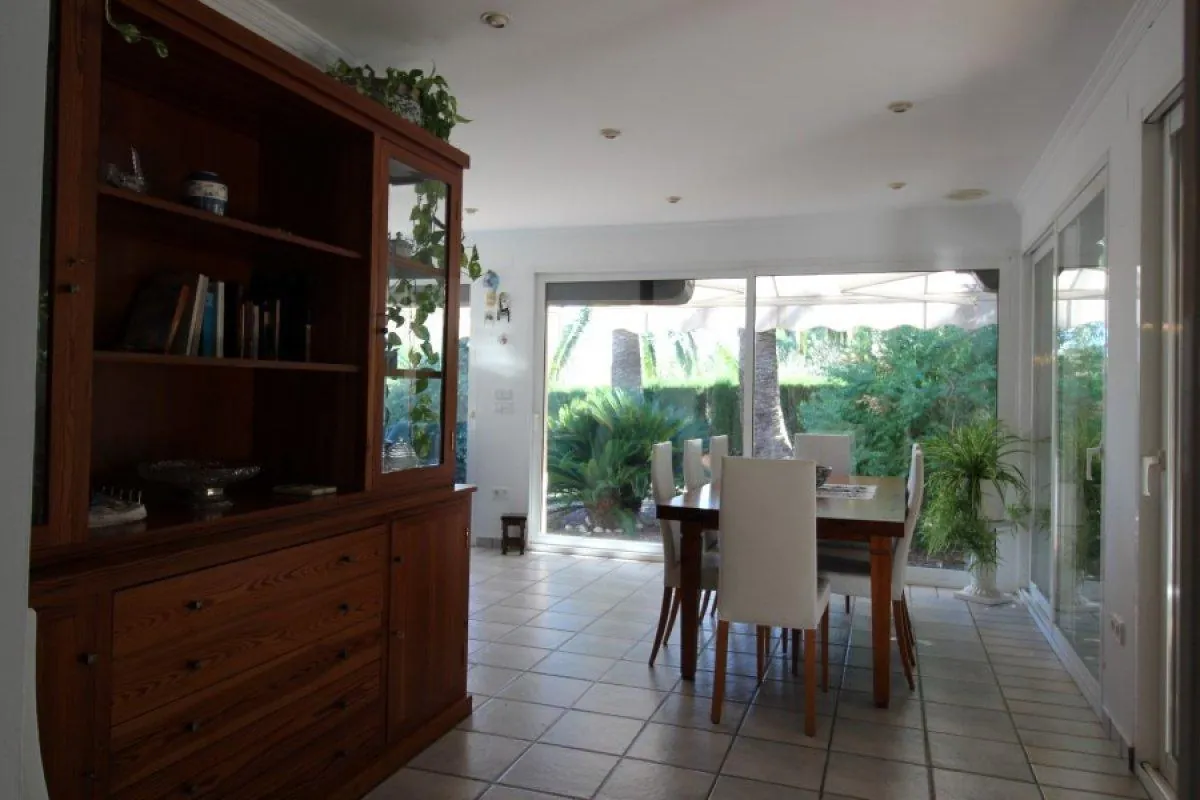 Villa / Chalet en venta en Dénia