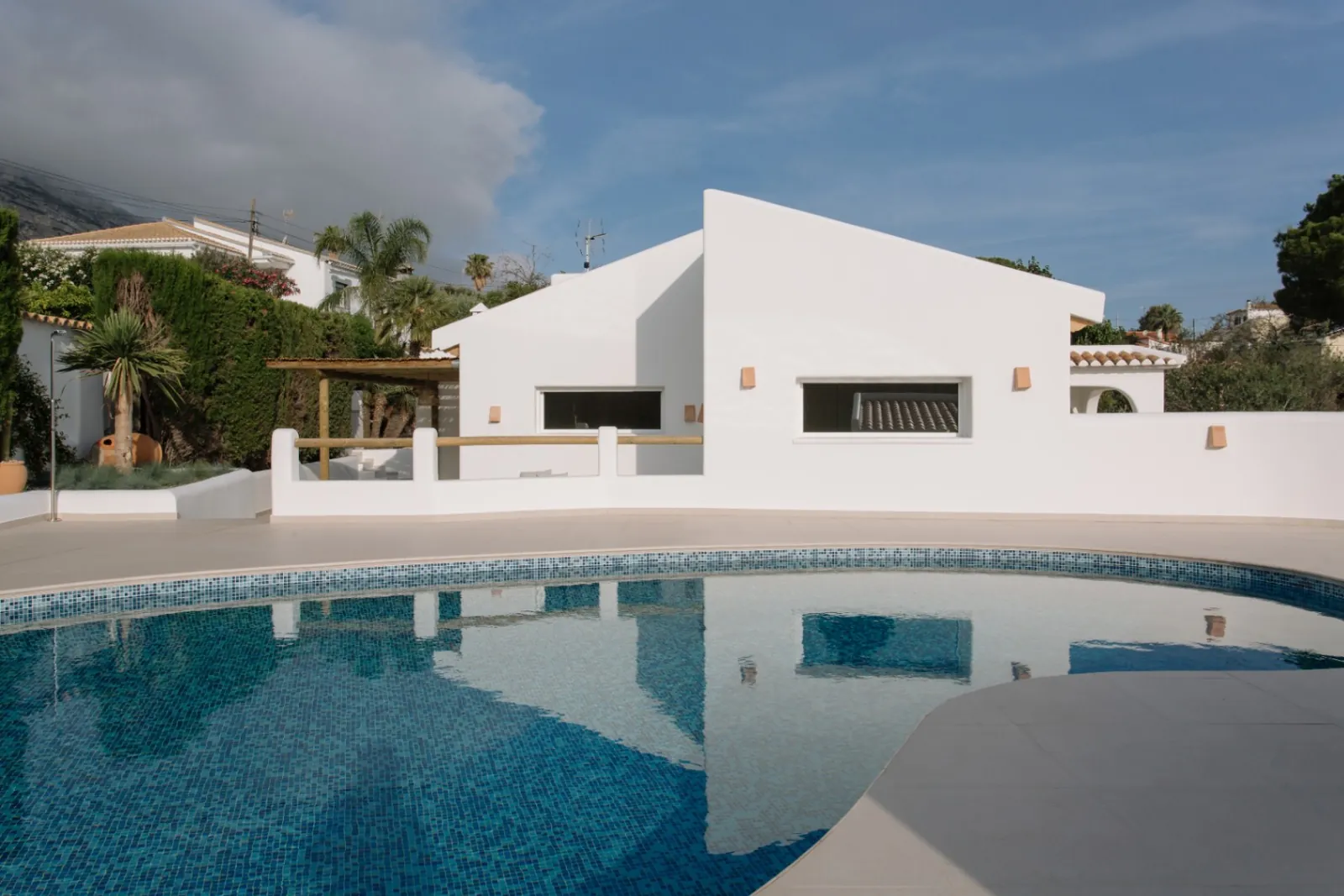 Villa con apartamento independiente, reforma integral, a 1,5 km de la Marineta Cassiana, Dénia
