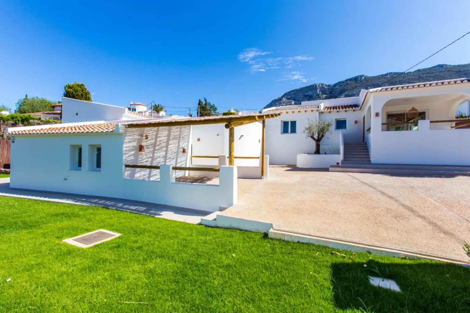 Villa con apartamento independiente, reforma integral, a 1,5 km de la Marineta Cassiana, Dénia