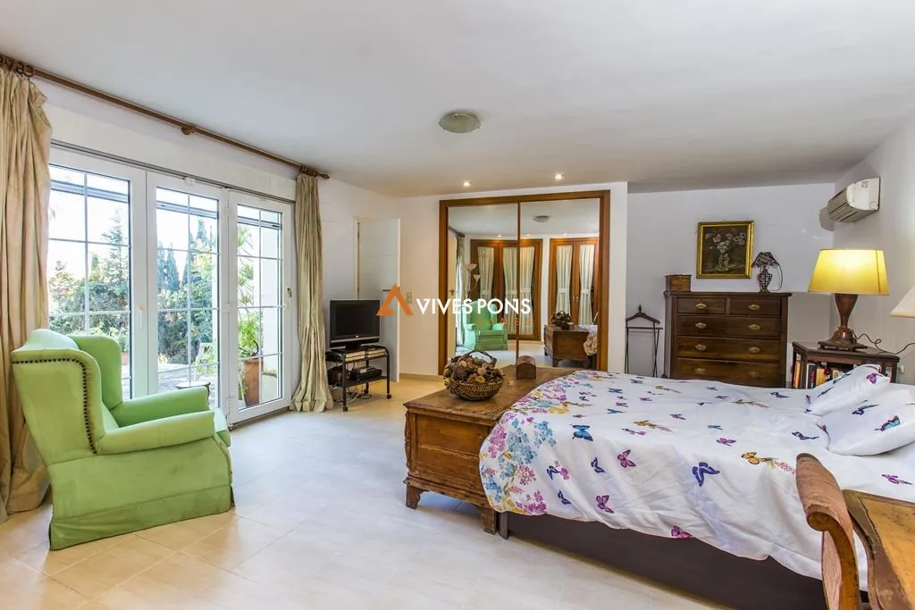 Villa a 1,5 km de Las Rotas, Dénia