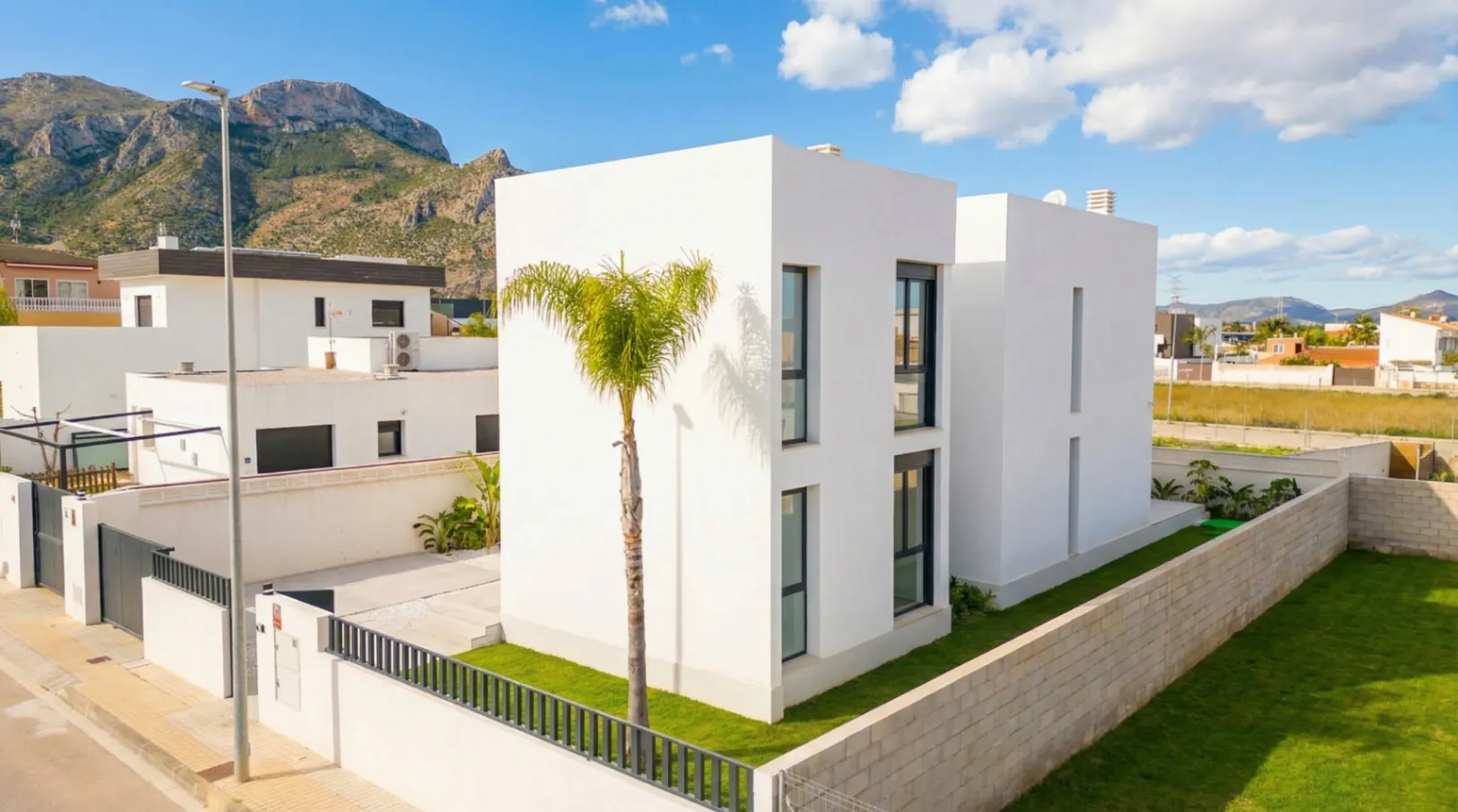 Moderna villa de nueva construcción en Vergel