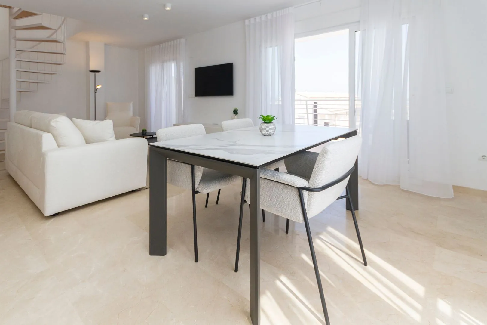 Apartamentos de obra nueva con vistas al mar en Bellavista Namo I