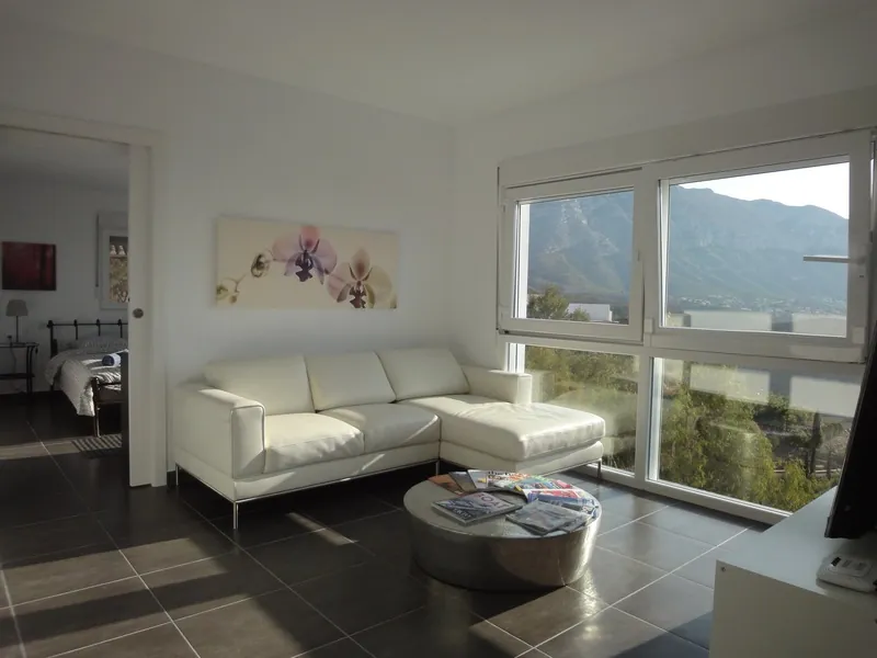 Villa en Las Rotas – vistas panormicas, de las pocas que ya quedan en Denia!