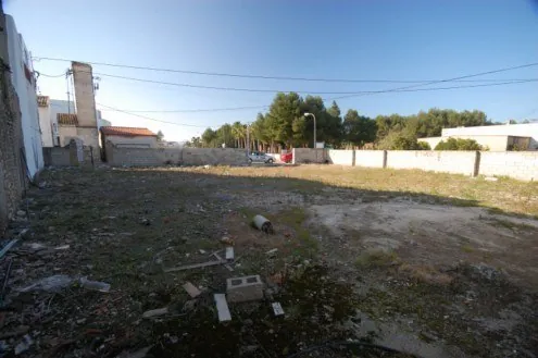 Solar en Els Poblets con proyecto, en el centro del pueblo, 1km al mar.