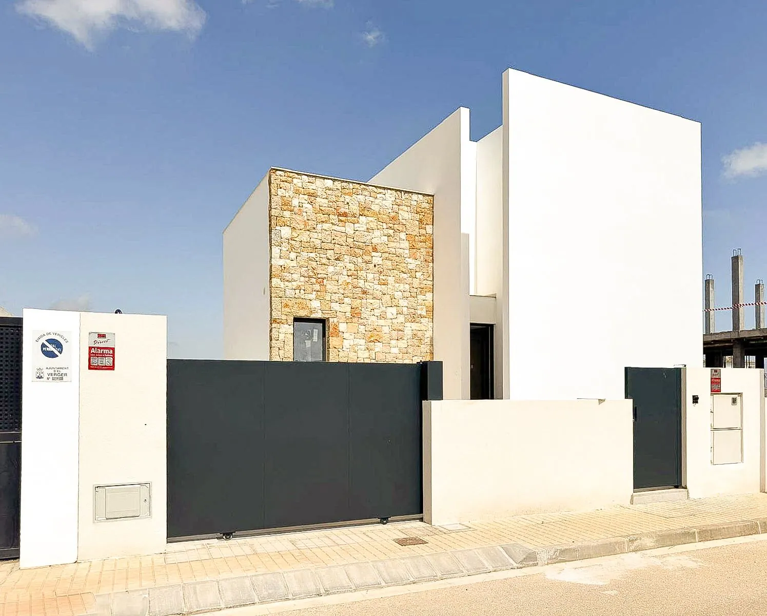 Moderna villa de nueva construcción en Vergel