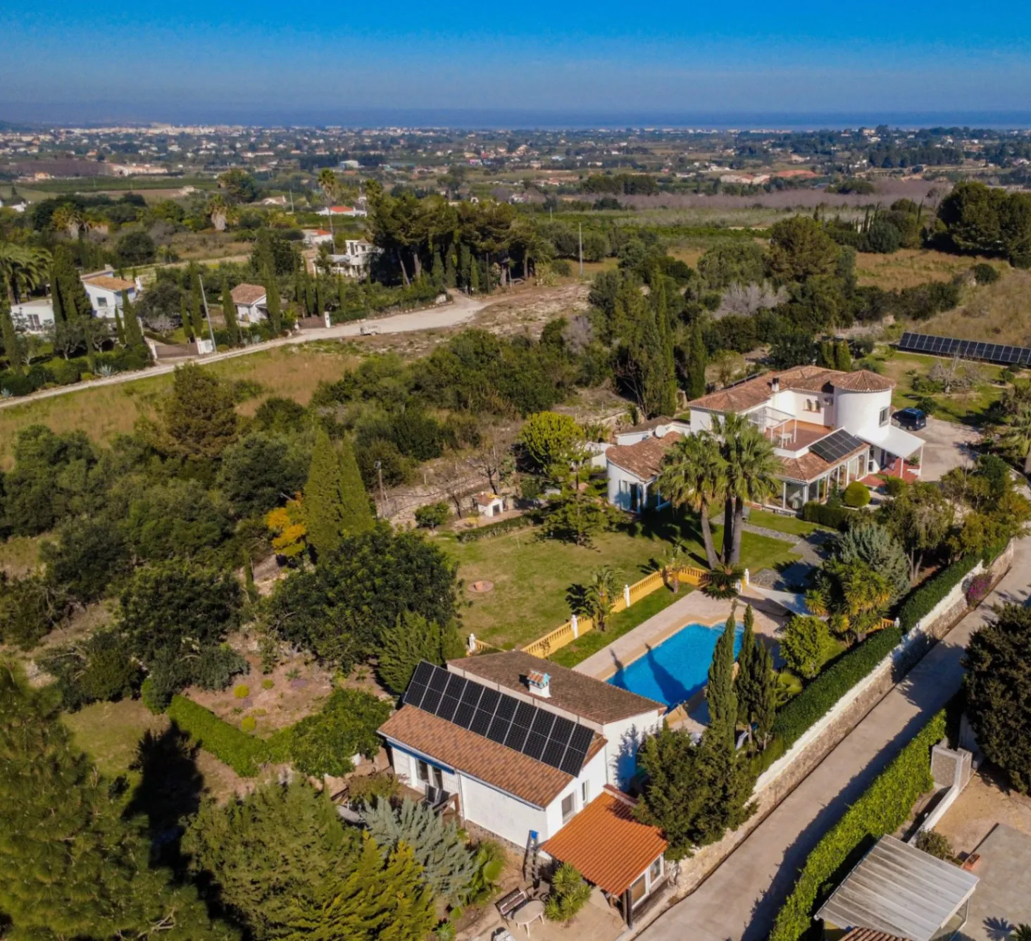 Finca Lisa – Elegante Finca Mediterránea con Casa de Huéspedes en Albardanera, La Sella