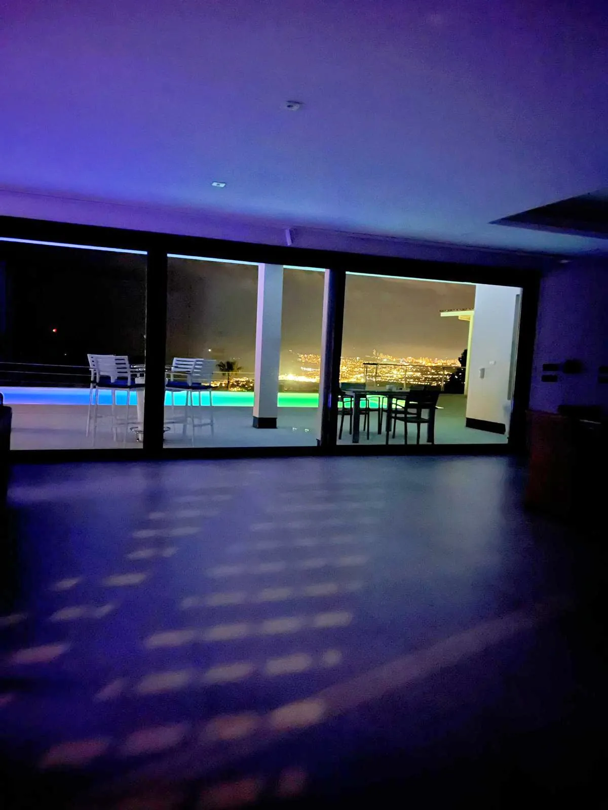 Venta. Chalet/Villa en Altea