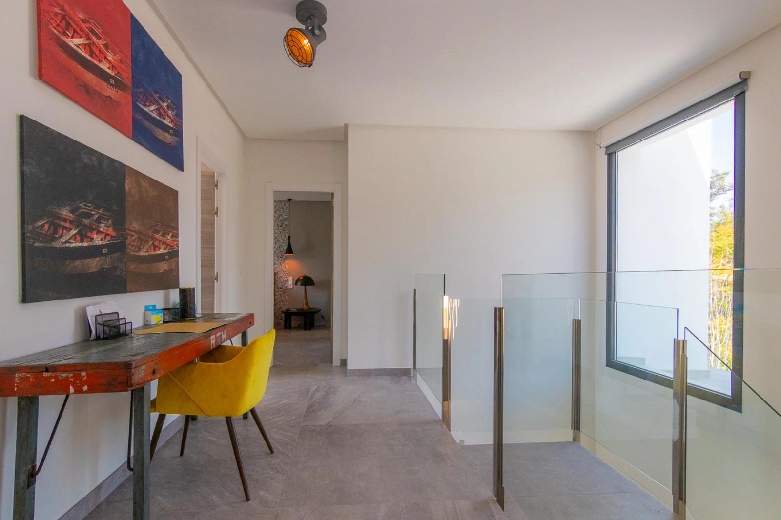 Villa moderna con vistas al mar y montaña en Denia