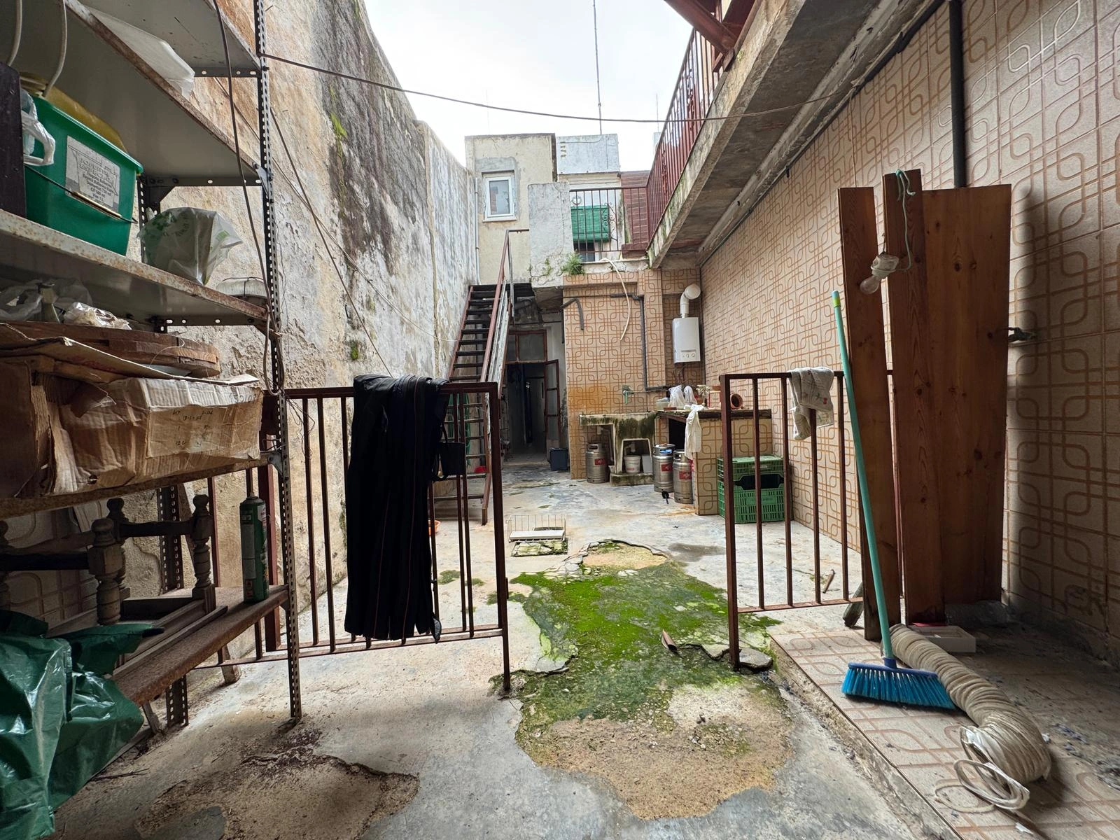 Oportunidad de inversión. Casa de pueblo en el centro histórico de Dénia
