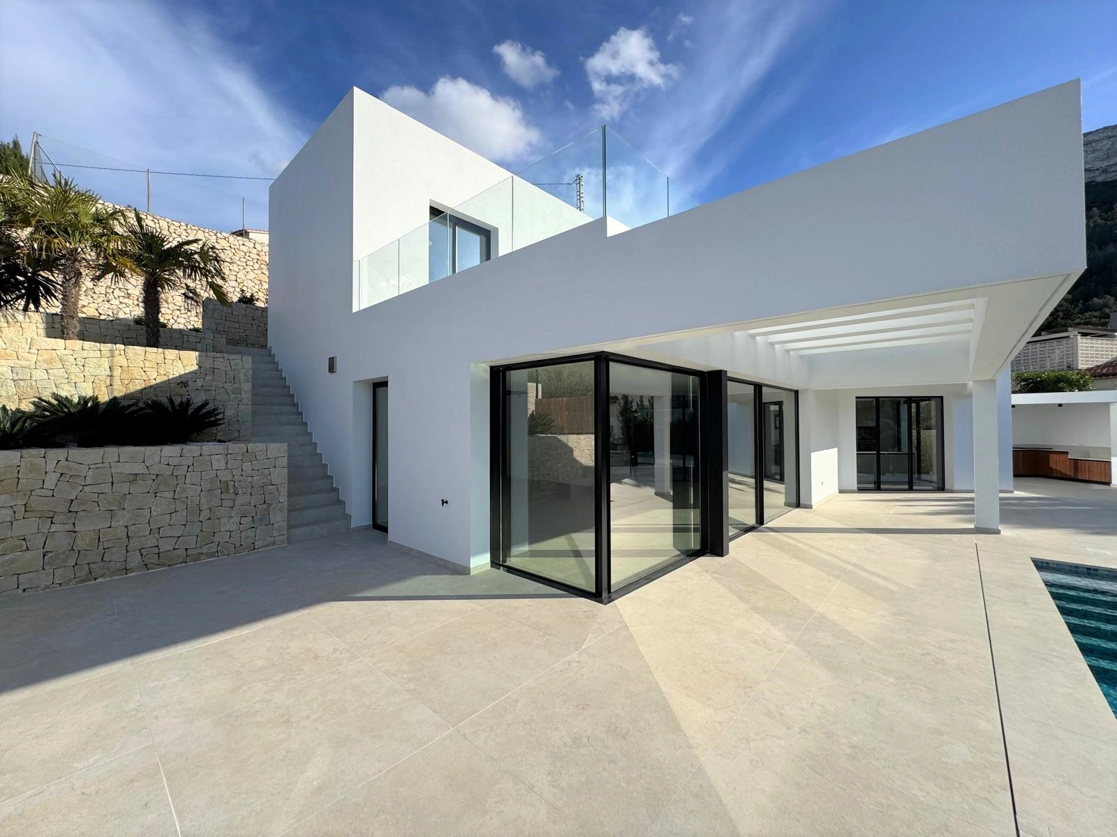 Villa moderna en construcción en La Pedrera, Dénia