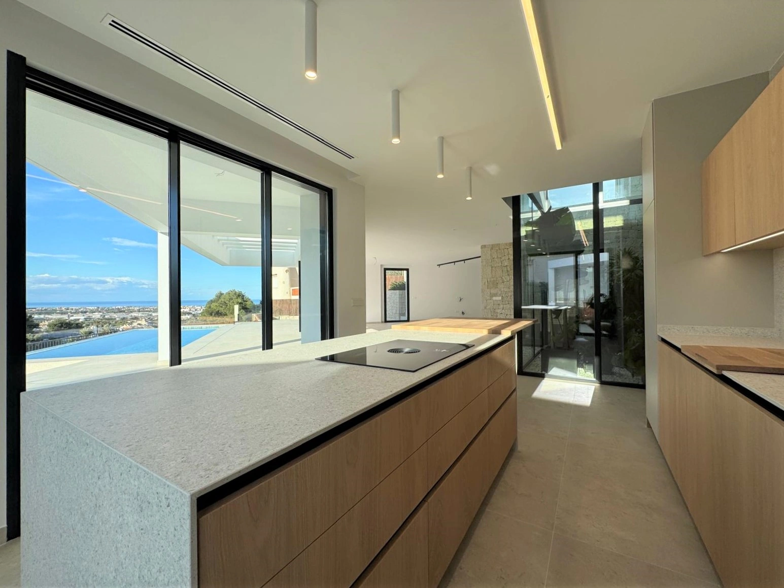 Villa moderna en construcción en La Pedrera, Dénia