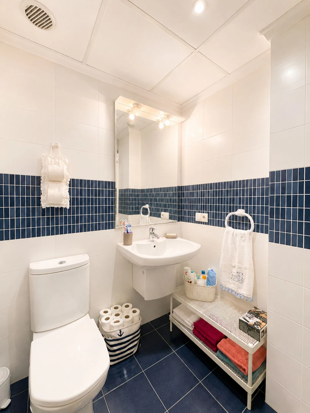Apartamento impecable con terraza, parking y excelente ubicación a 400 m de la playa en Dénia
