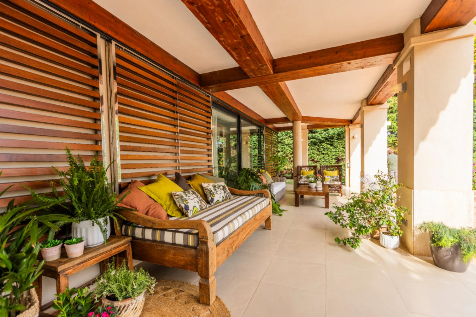 Villa exclusiva de estilo mediterráneo en primera línea en la Marineta Cassiana, Dénia