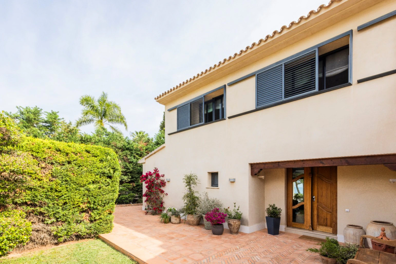Villa exclusiva de estilo mediterráneo en primera línea en la Marineta Cassiana, Dénia