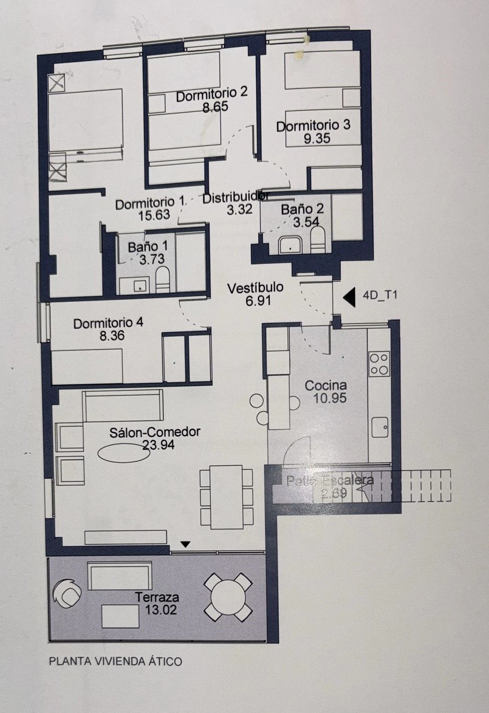 Ático de 4 dormitorios con terraza, solárium y vistas al mar en Marina Real II