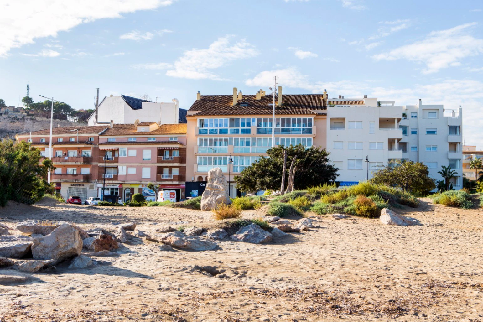 Ático Dúplex de 180 m² con Piscina Privada y Vistas Panorámicas al Mar y al Puerto de Dénia