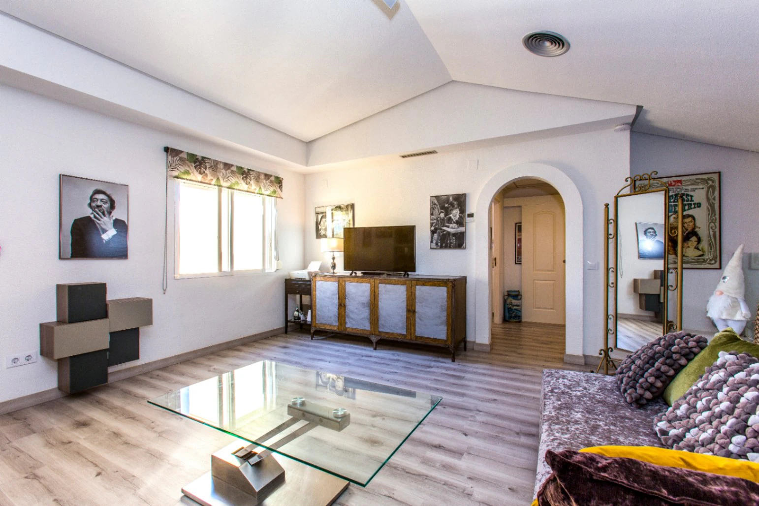 Ático Dúplex de 180 m² con Piscina Privada y Vistas Panorámicas al Mar y al Puerto de Dénia
