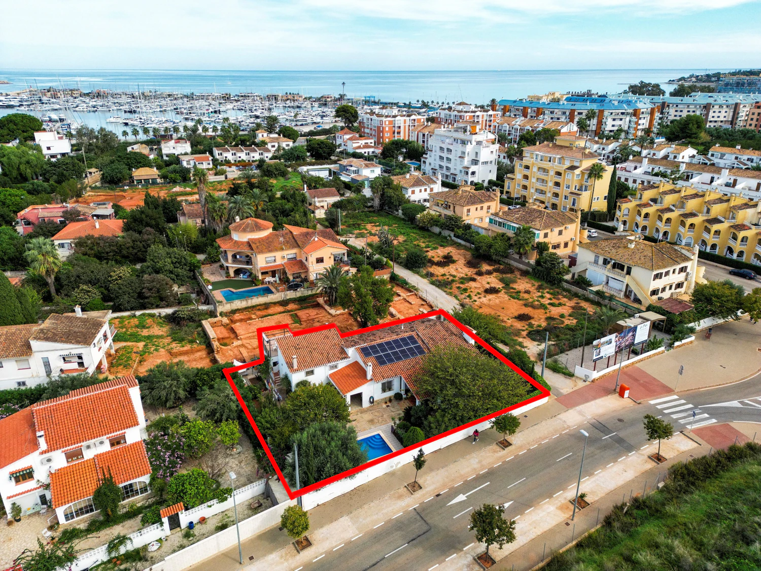 Villa cerca de la playa Marineta Cassiana y del centro, Dénia