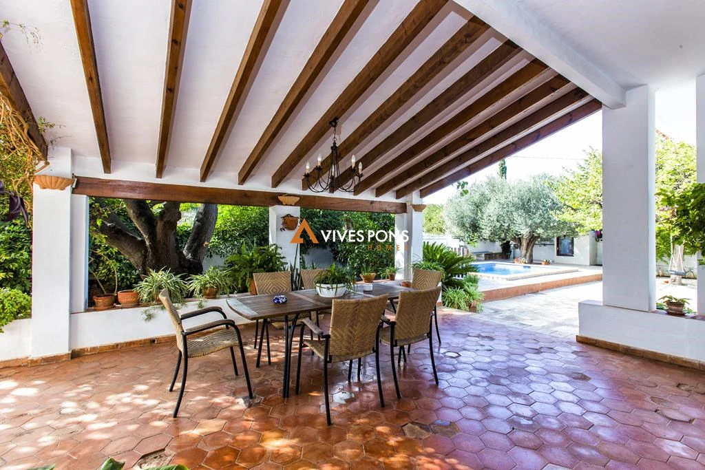 Villa cerca de la playa Marineta Cassiana y del centro, Dénia