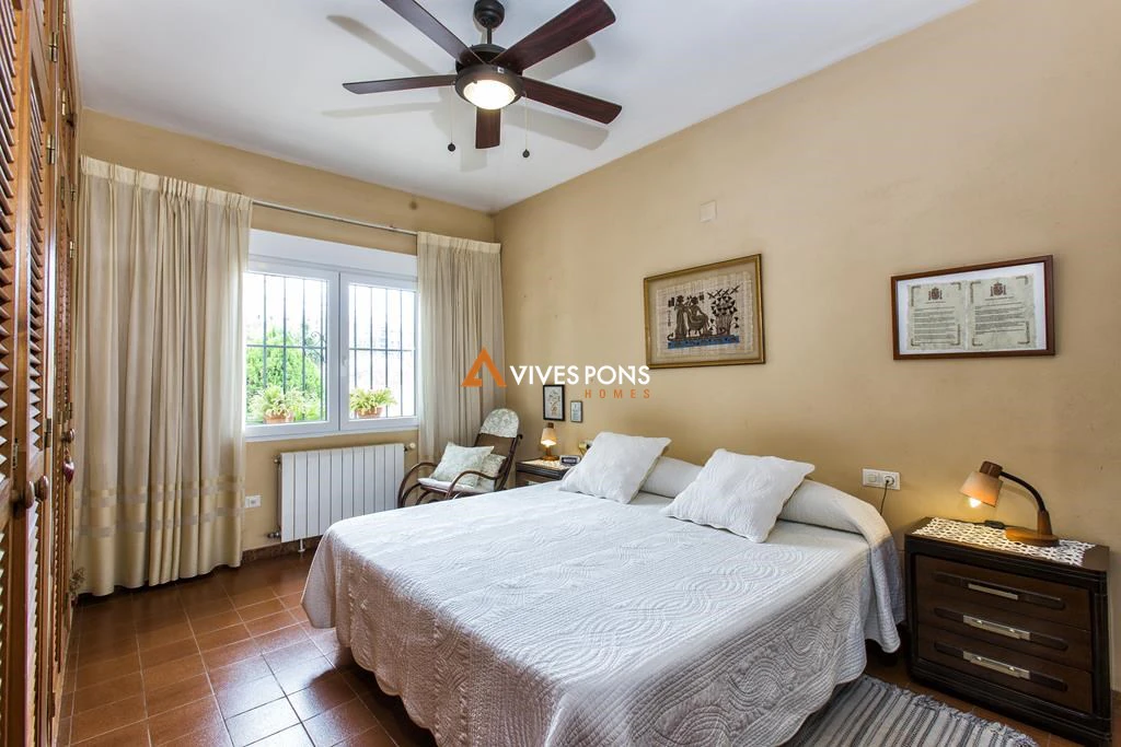 Villa cerca de la playa Marineta Cassiana y del centro, Dénia