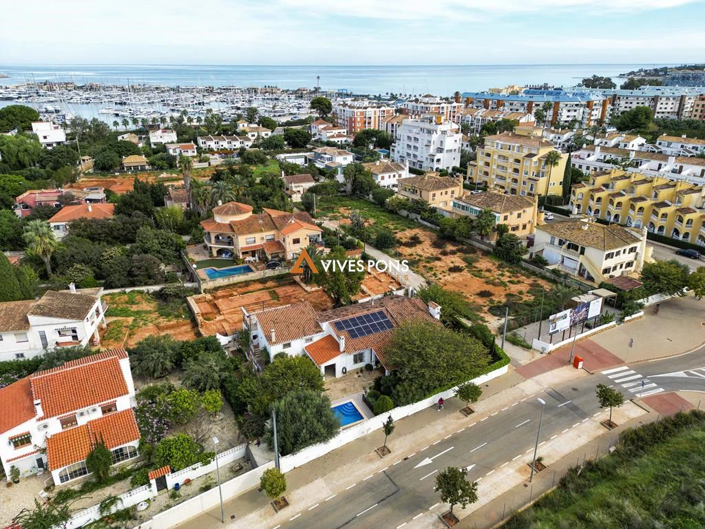 Villa cerca de la playa Marineta Cassiana y del centro, Dénia