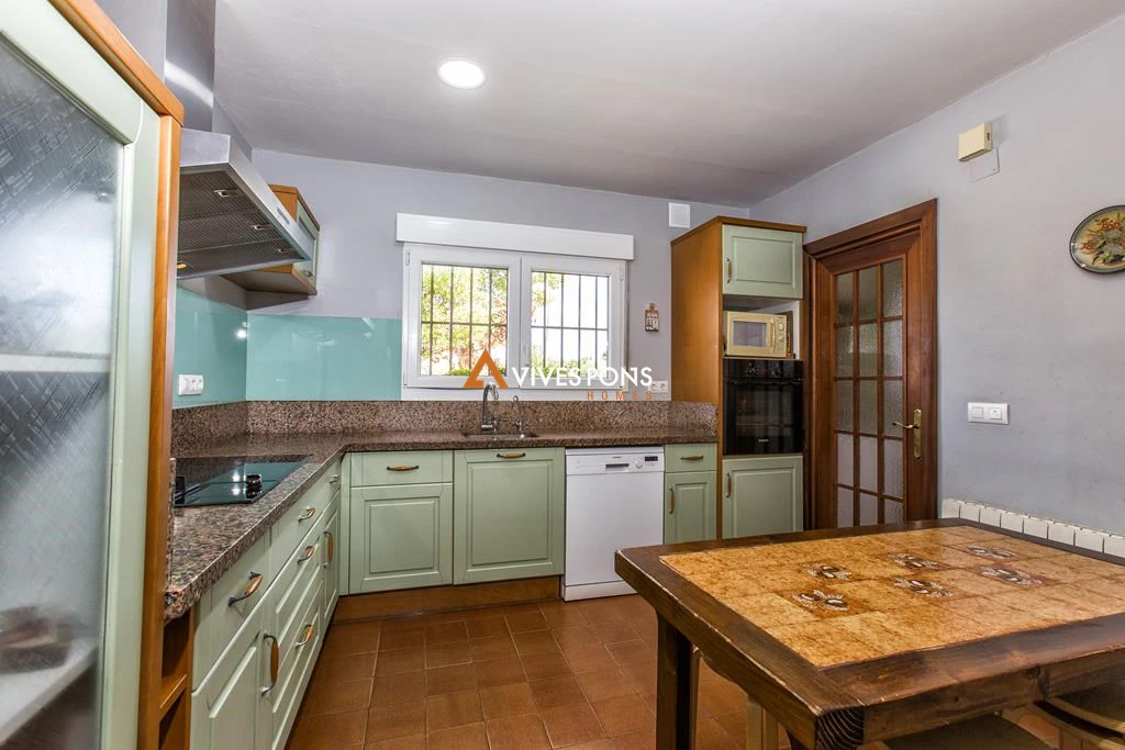 Villa cerca de la playa Marineta Cassiana y del centro, Dénia