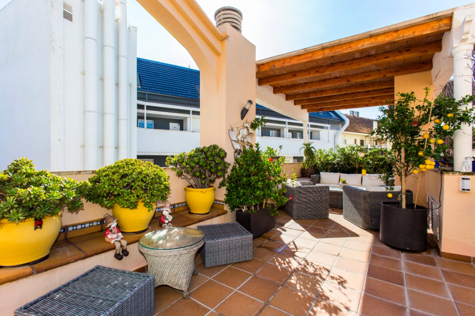 Ático Dúplex de 180 m² con Piscina Privada y Vistas Panorámicas al Mar y al Puerto de Dénia