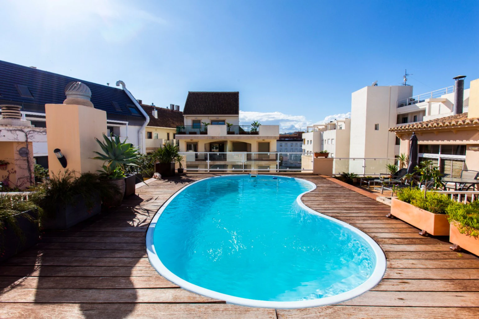 Ático Dúplex de 180 m² con Piscina Privada y Vistas Panorámicas al Mar y al Puerto de Dénia