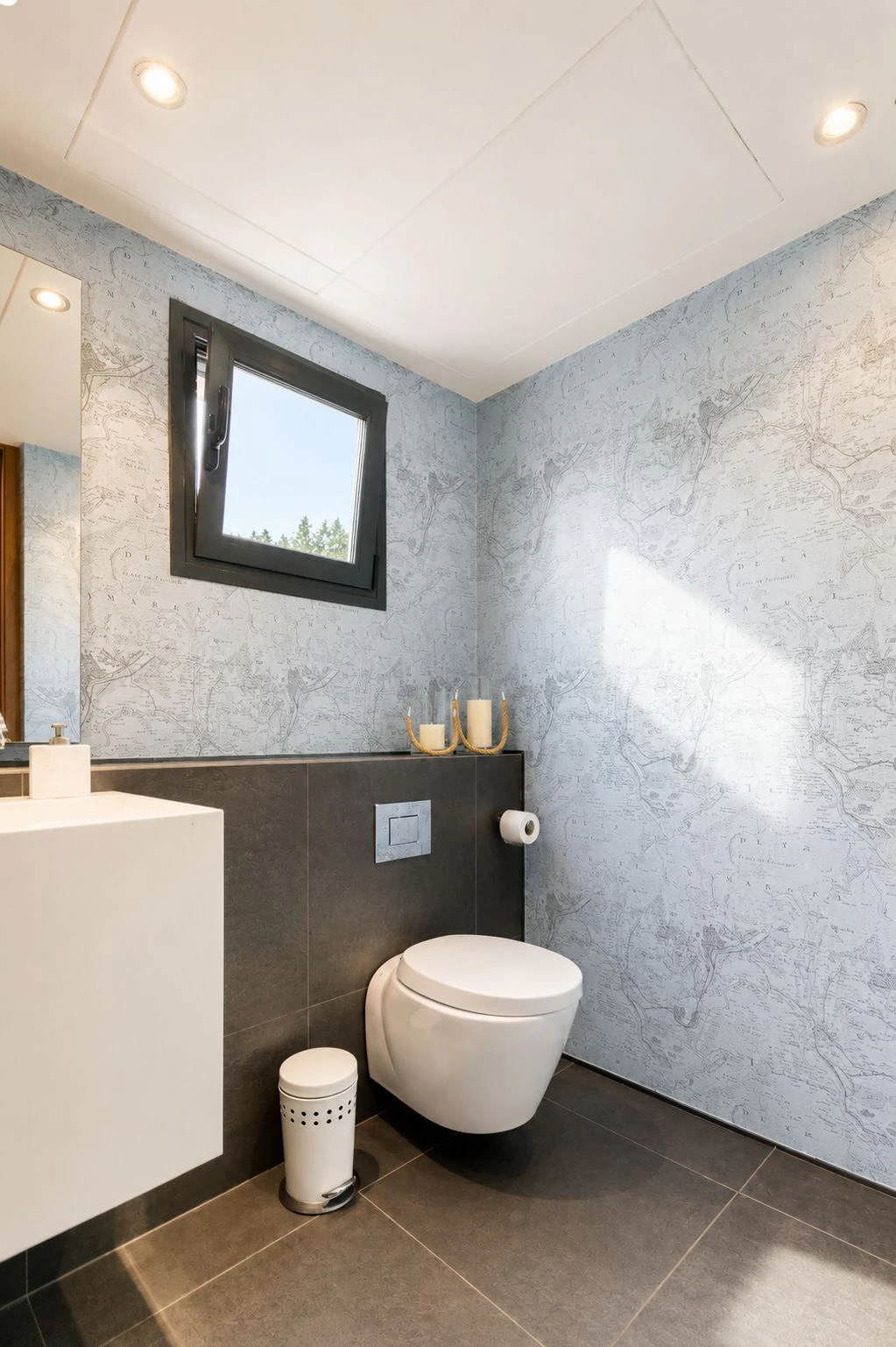 Villa exclusiva de estilo mediterráneo en primera línea en la Marineta Cassiana, Dénia