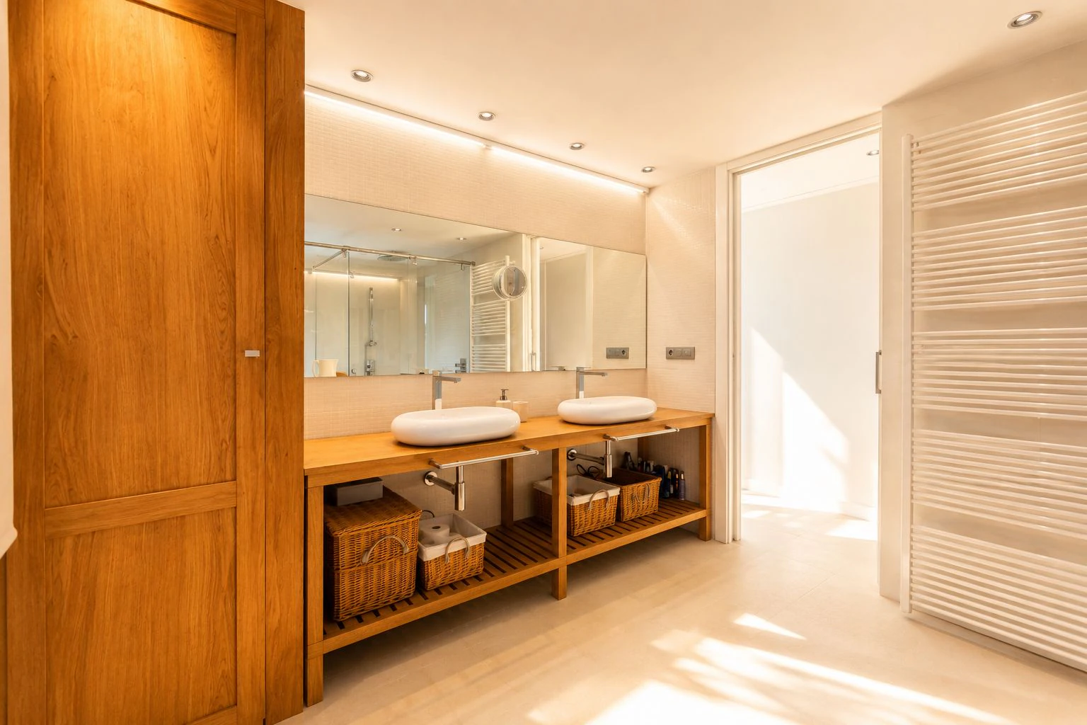 Villa exclusiva de estilo mediterráneo en primera línea en la Marineta Cassiana, Dénia