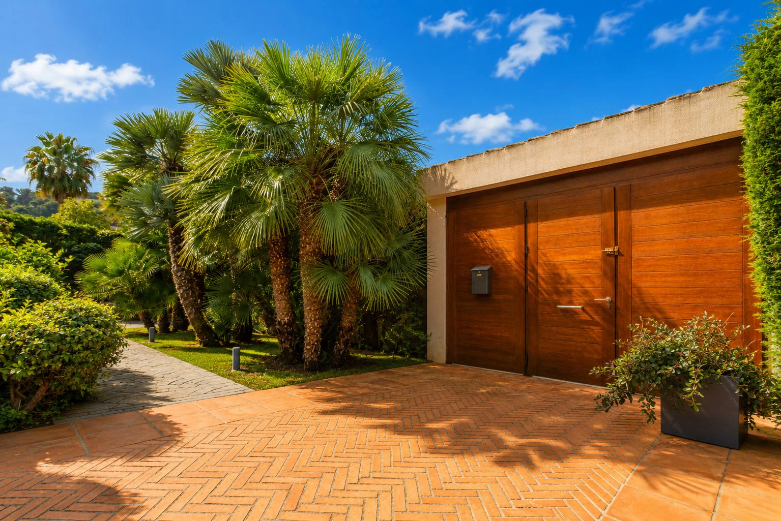 Villa exclusiva de estilo mediterráneo en primera línea en la Marineta Cassiana, Dénia