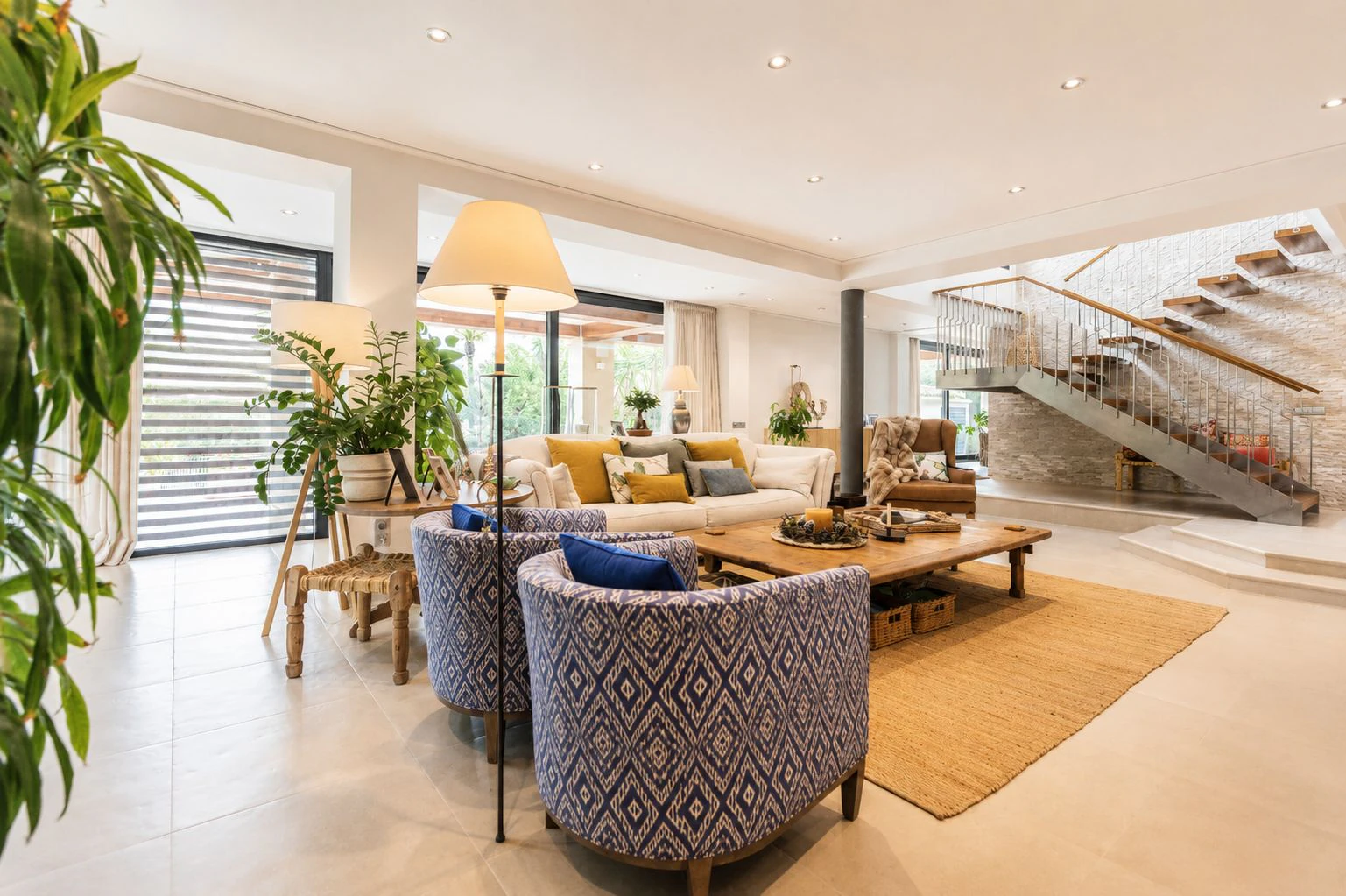 Villa exclusiva de estilo mediterráneo en primera línea en la Marineta Cassiana, Dénia