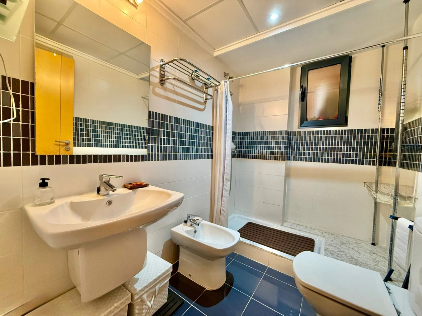 Apartamento de tres dormitorios en Denia, zona Miguel Hernandez