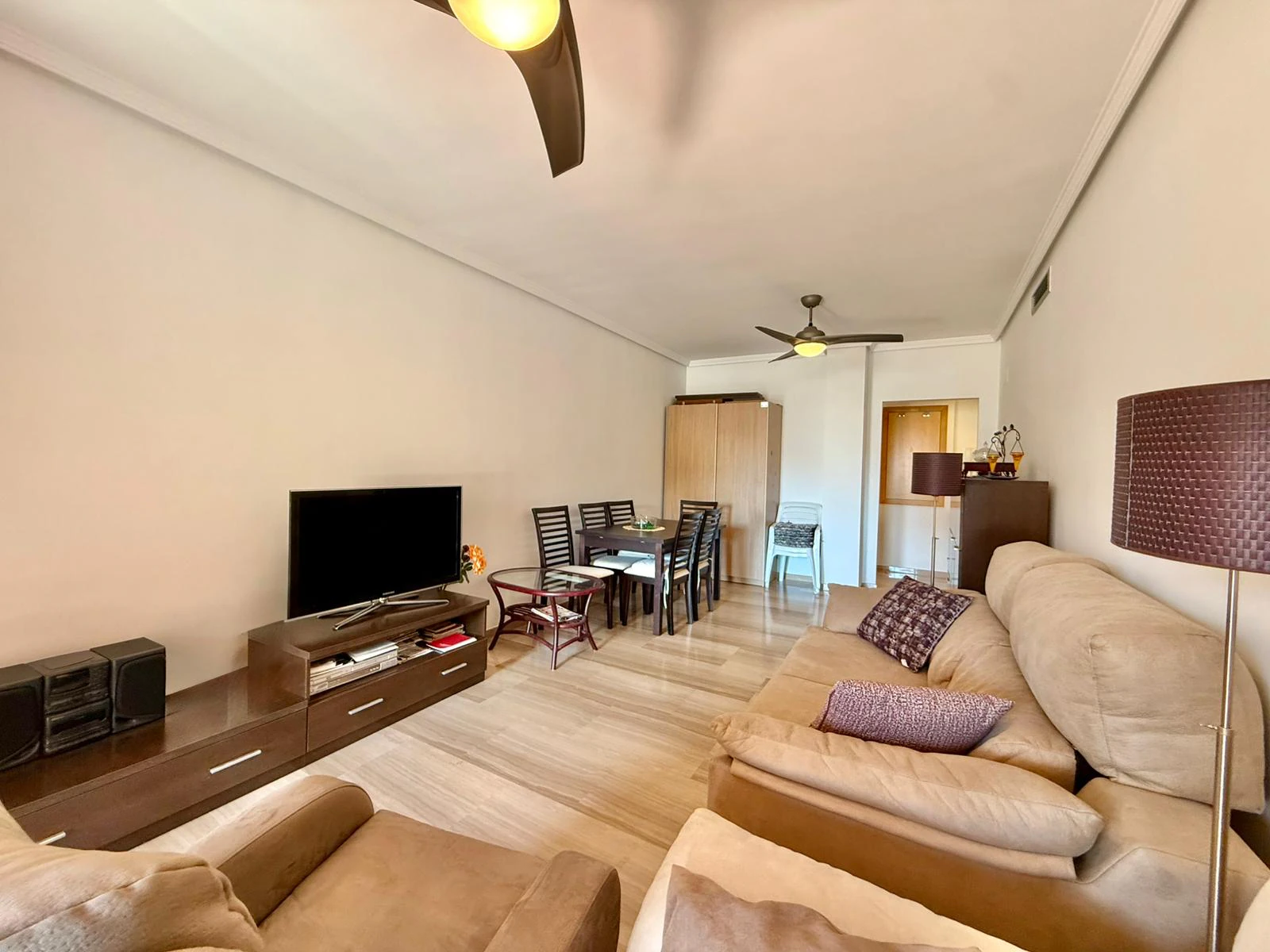 Apartamento de tres dormitorios en Denia, zona Miguel Hernandez