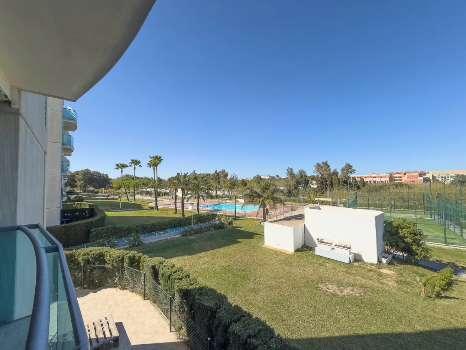 Apartamento moderno de 2 habitaciones en El Verger con piscina