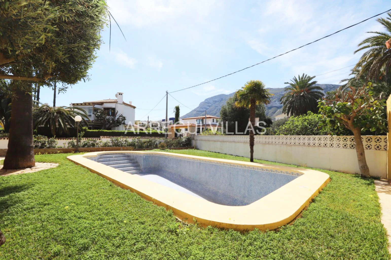 Chalet/Villa en venta en Denia