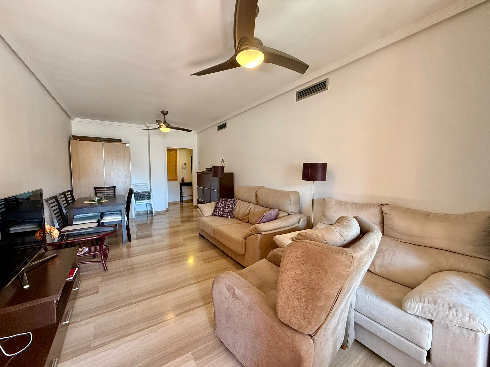 Apartamento de tres dormitorios en Denia, zona Miguel Hernandez