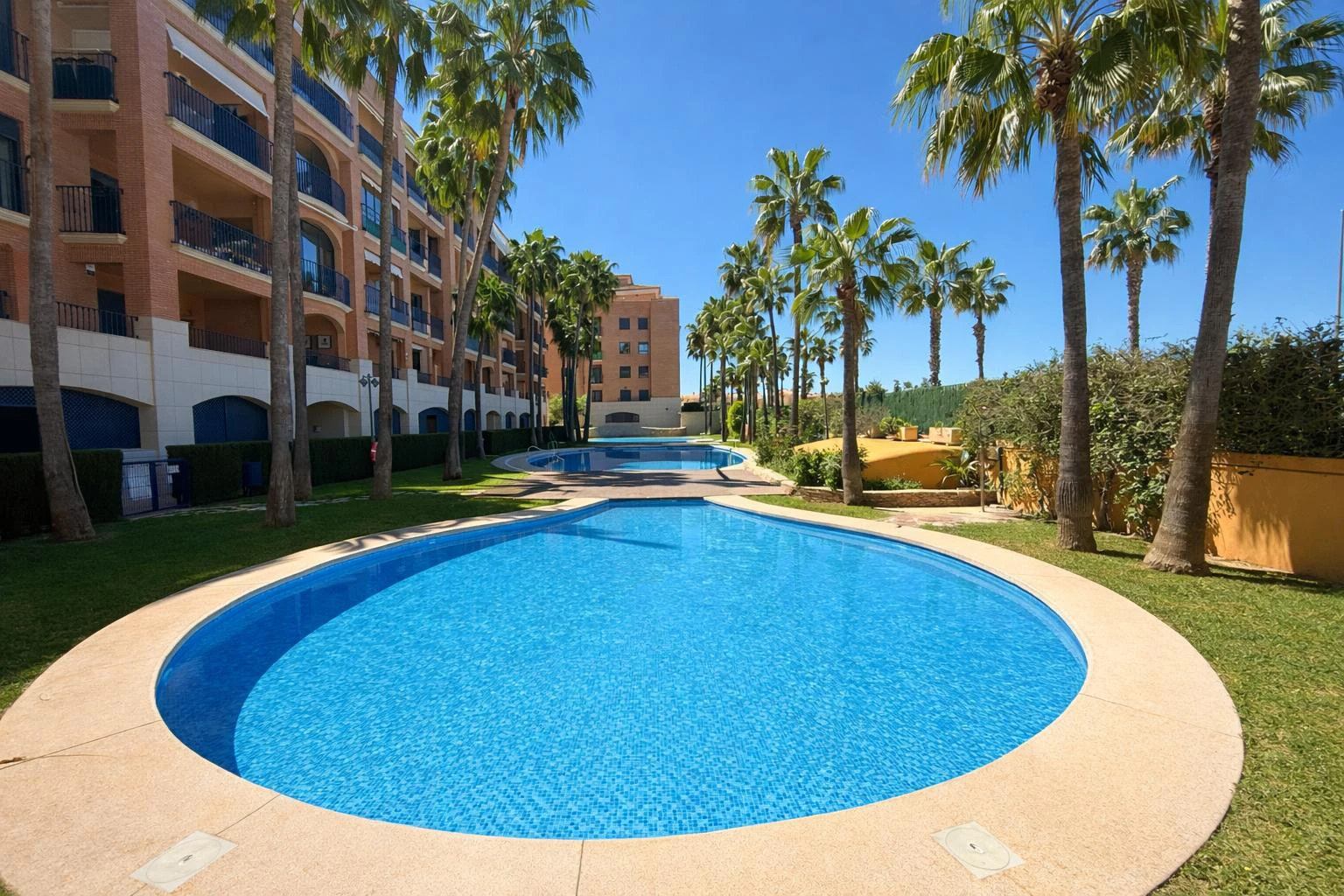 Apartamento de tres dormitorios en Denia, zona Miguel Hernandez