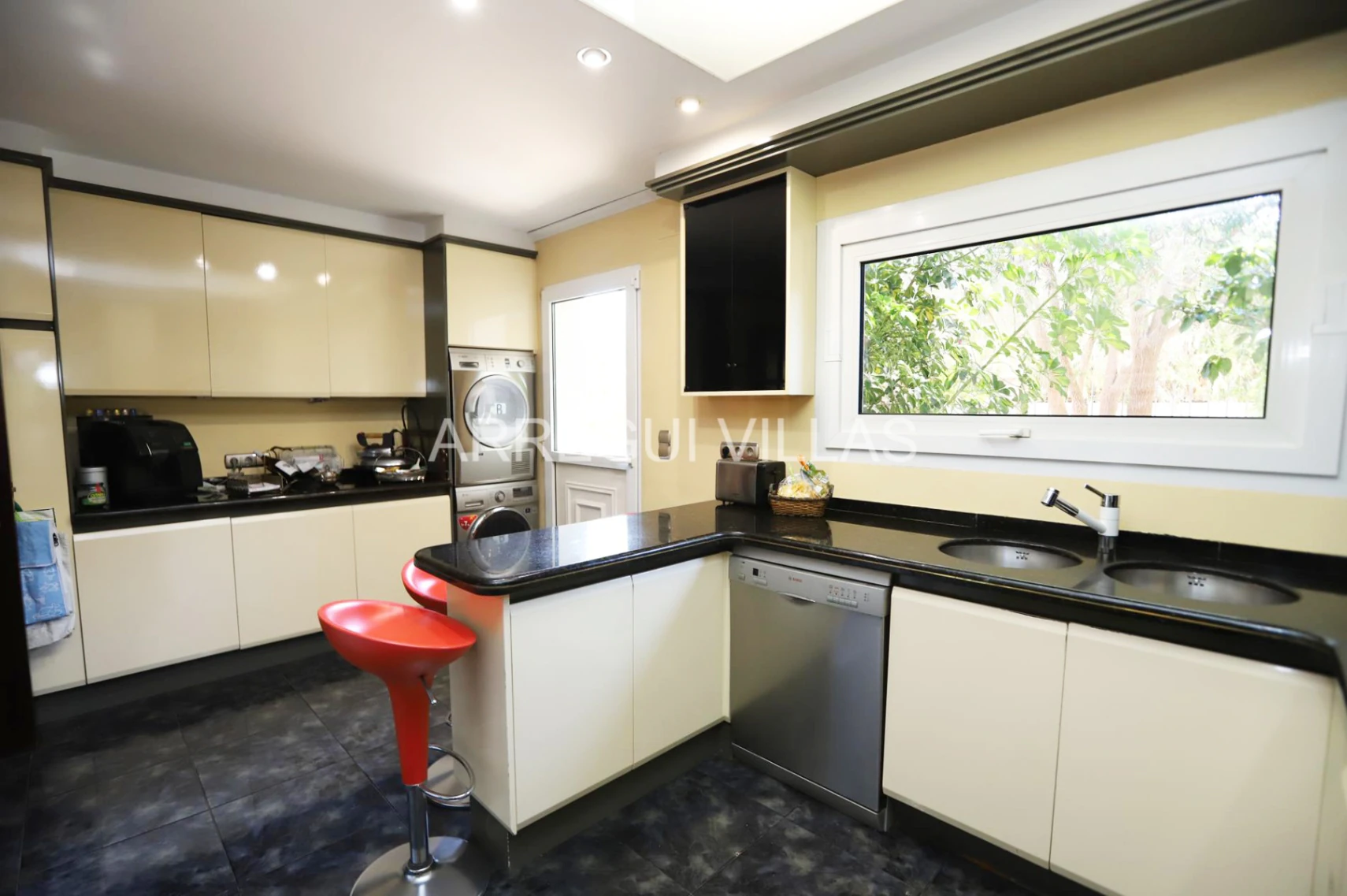 Chalet/Villa en venta en Denia