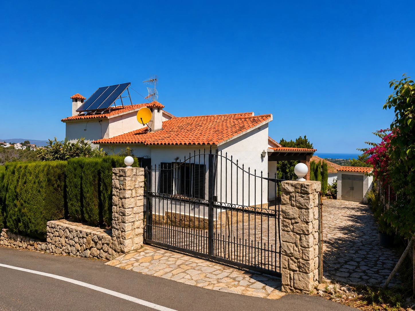 Chalet en venta en Denia, La Pedrera, con vistas al mar y a la montaña - Imagen 3