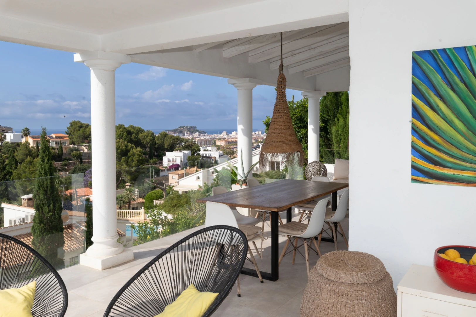Villa moderna con vistas al mar