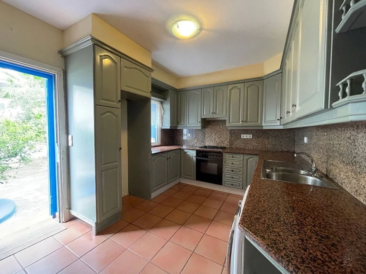 Villa en venta de 3 habitaciones en Las Rotas, Denia.