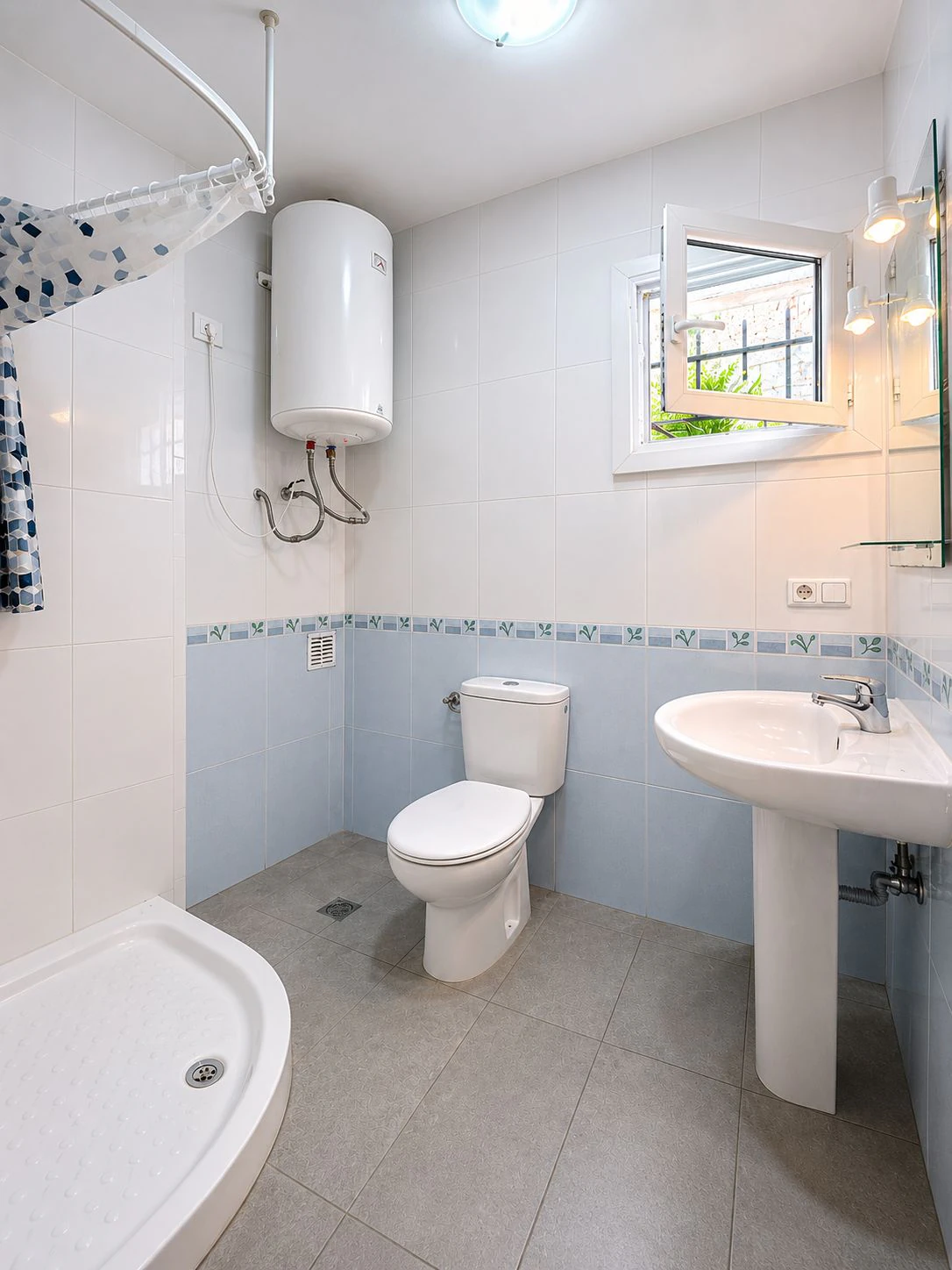 Villa en venta de 3 habitaciones en Las Rotas, Denia.